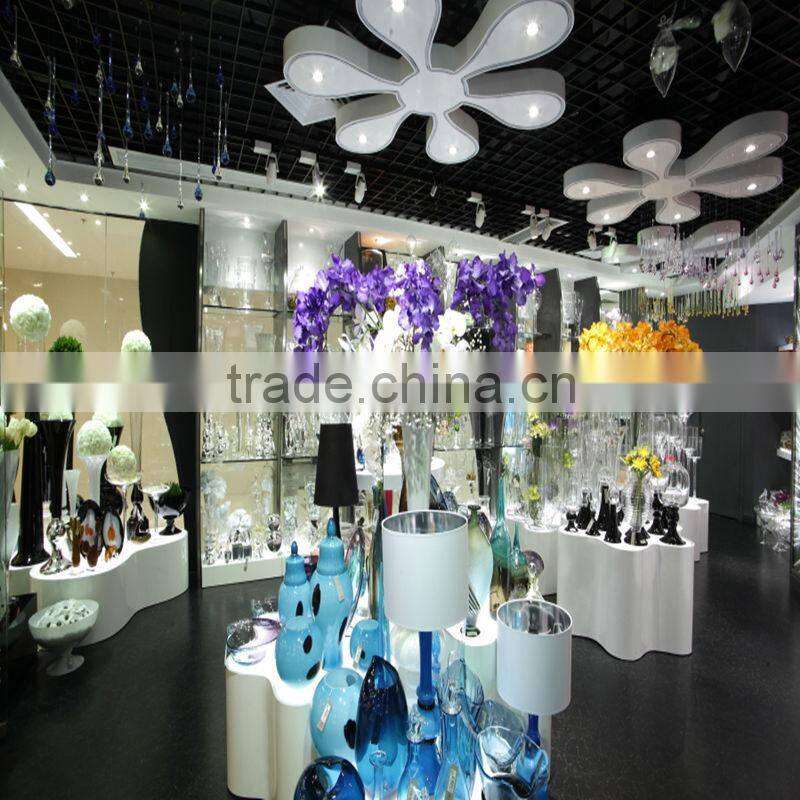 Square base unique glass sculpture Table decoration