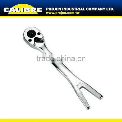 CALIBRE Hand tool 3/8" and 1/2" Dr Universal Y Shape Wrench