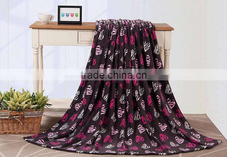Heart pattern 100% polyester coral fleece blanket