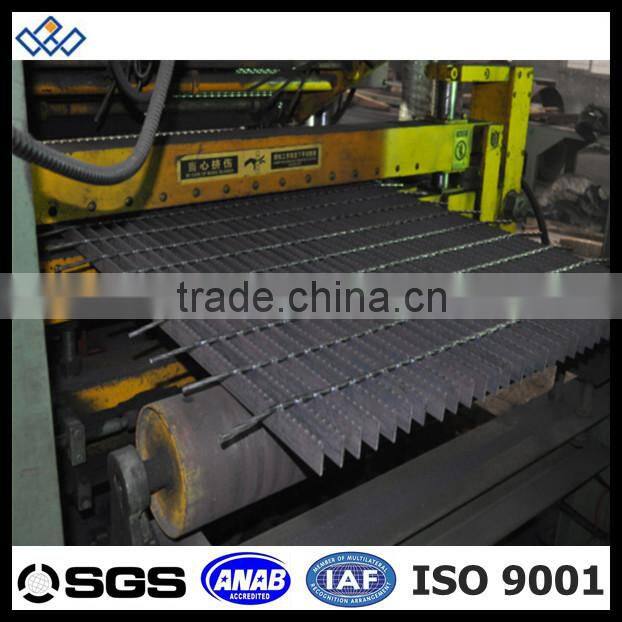 a large gymnasium ceiling grating,sprung roof,workshop ceiling steel grating(20years professional manufacturer)