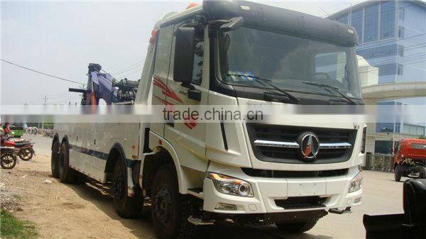 NorthBenz integrated towing and lifting wrecker