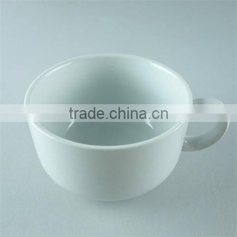 cheap porcelain mug with good shape and handle
