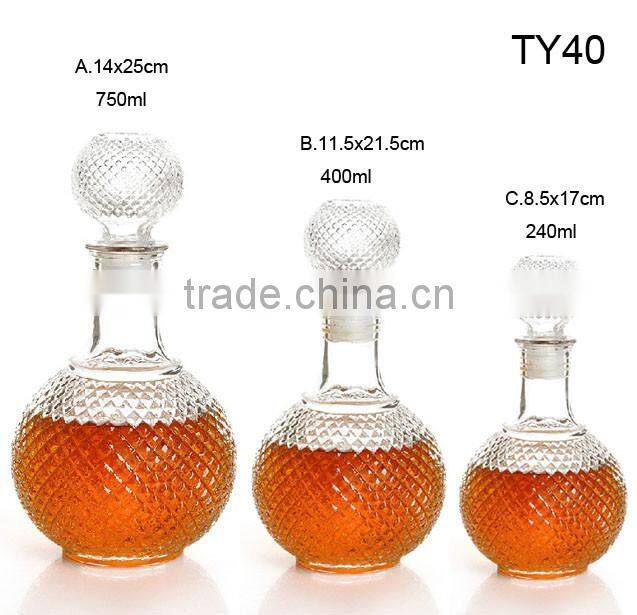 elegant whisky brandy glass decanter with cork stopper