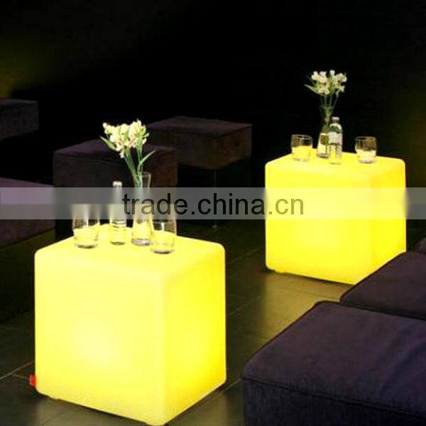 Modern fashion solar powered colorful lighting plastic LED cube for sale