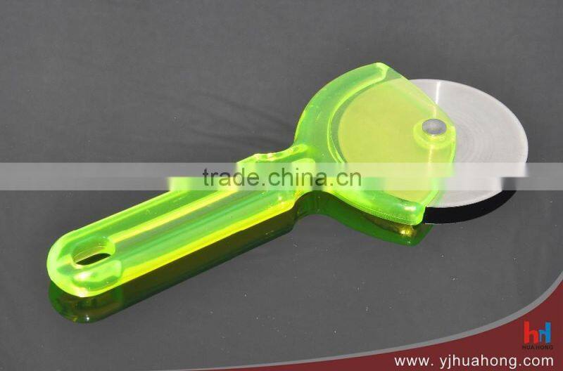 New design pizza cutter plastic handle,round pastry pizza tools