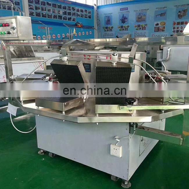 Egg roll roller machine for making ice cream cone
