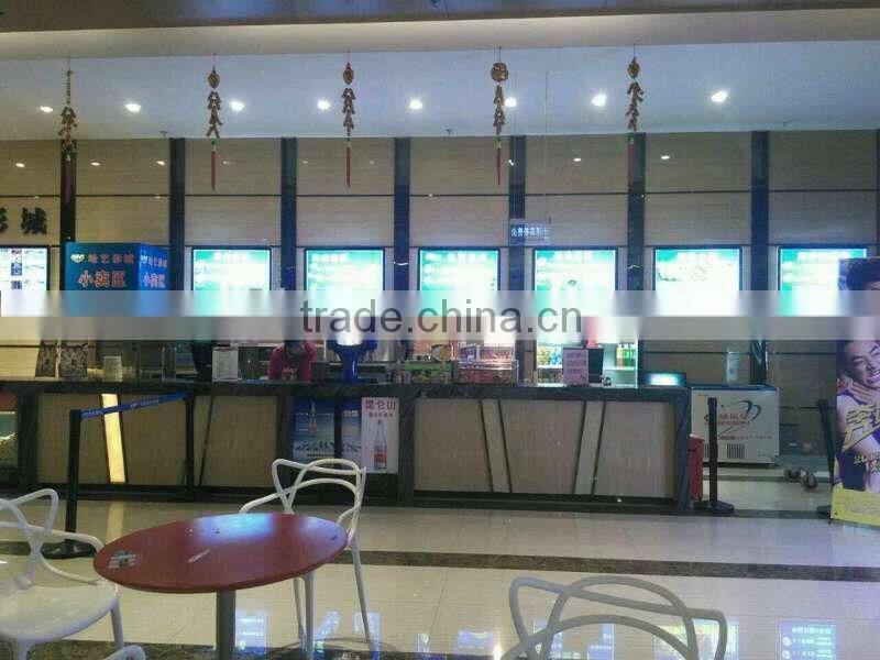 47 Inch Wall Amounted Advertising Screen High Brightness LCD Display