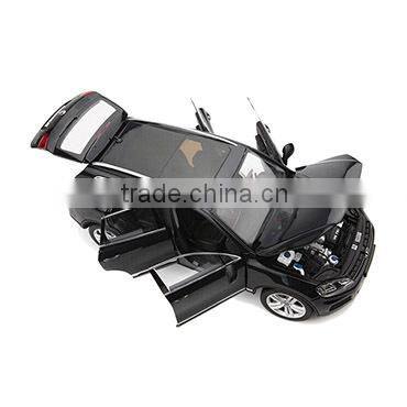 1:18 scale diecast car model