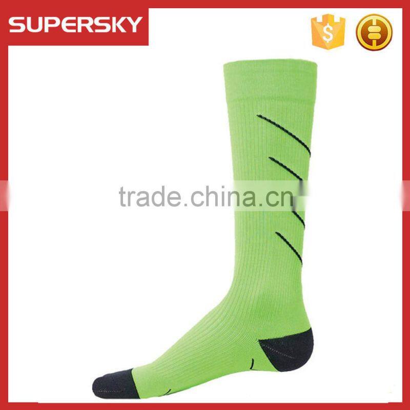 Compression recovery sport socks/ graduated performance compression socks