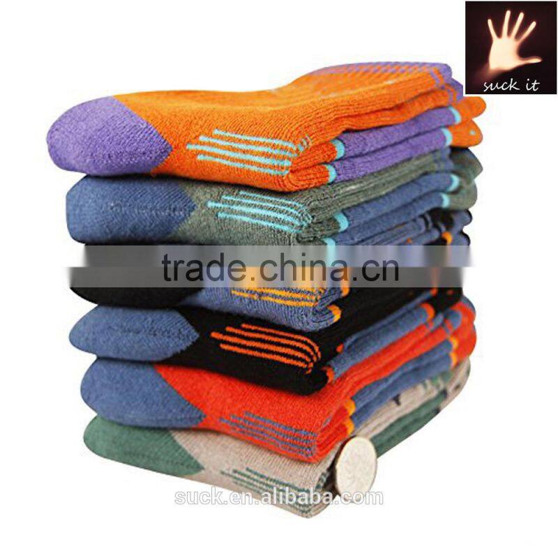 2015 custom professional hiking socks breathable moisture wicking socks for Outdoor sports
