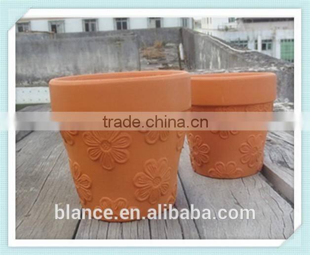 terracotta emboss flower pot with flower emboss