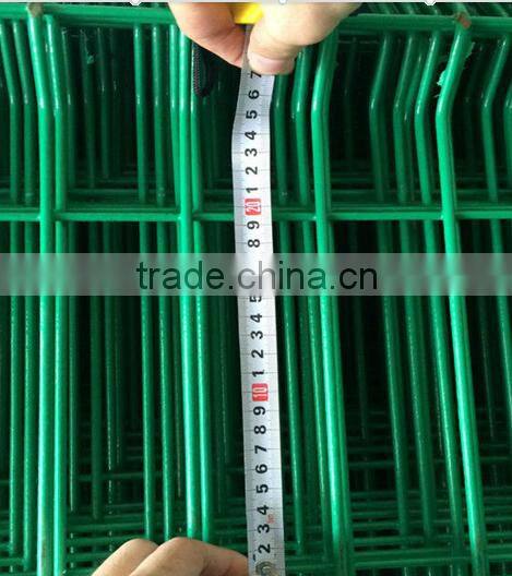 China supplier Hot-dipped galvanized / pvc coated / powder coated welded wire mesh fence