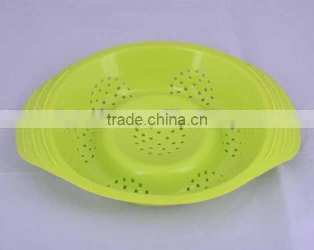 Food grade Silicone kitchen utensil collapsible silicone colander strainer with stainless steel handle