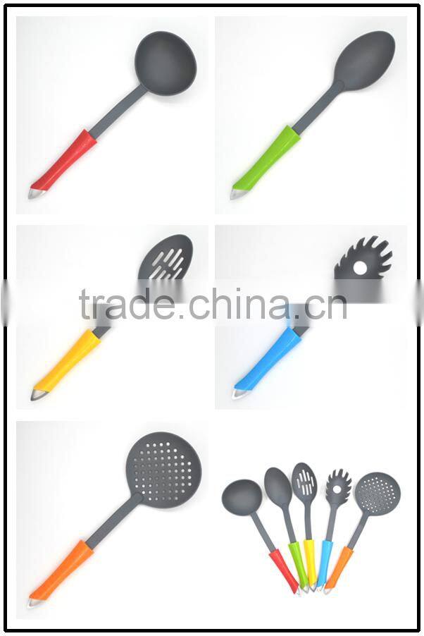 Latest design commercial industrial Nylon gravy sauce ladle kitchen accessories