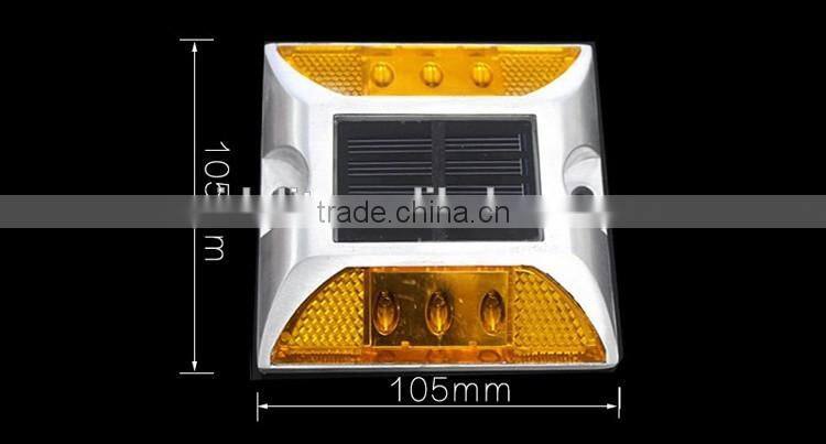 easy installation white 600mAH NI-MH battery road side Solar road stud flashing light