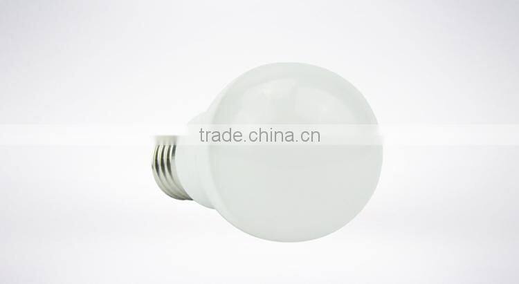 Plastic with Alumium Housing 7W LED Light Bulb