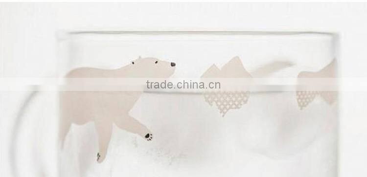 New design Christmas gift polar pattern glass polar bear penguin cup