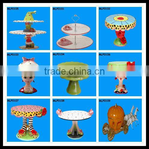 Wholesale Unique OEM Horses&Pumpkin Carriage Cake Stand