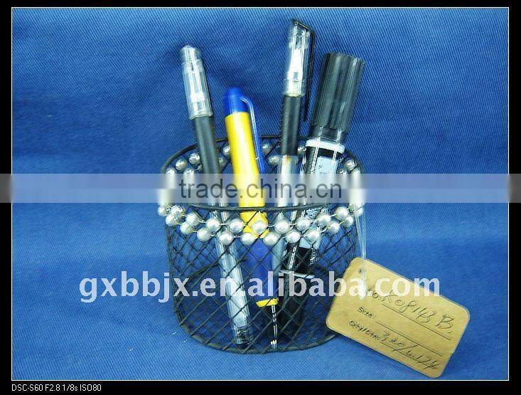 Egg shaped black wire decorative with white pearl brush holder crafts