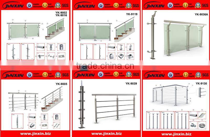 Outdoor Deck steel fences curved in middle post with cable rope