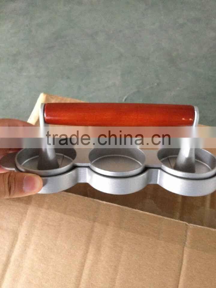 3 section wood handle aluminum Shipment in time Manual burger patty maker