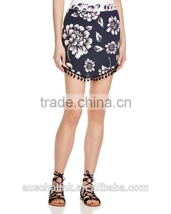 2016 fashion design sexy girls wearing mini floral print skirts
