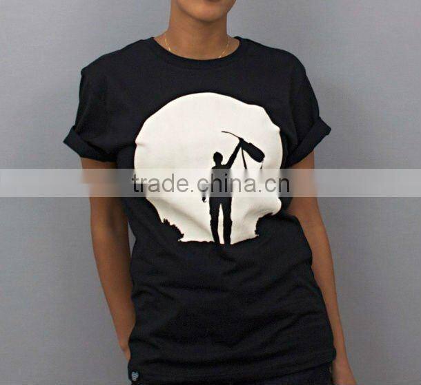 WOMENS T SHIRT WITH CROCHET FLOWER