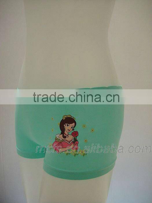 Lovely girls' seamless cartoon boxer shorts/girls boxer shorts