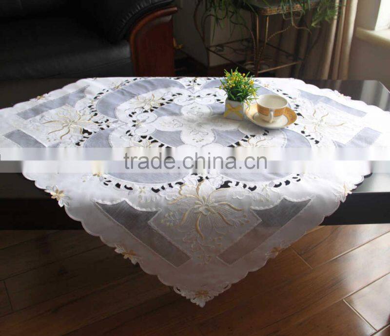 tablecloths two layers