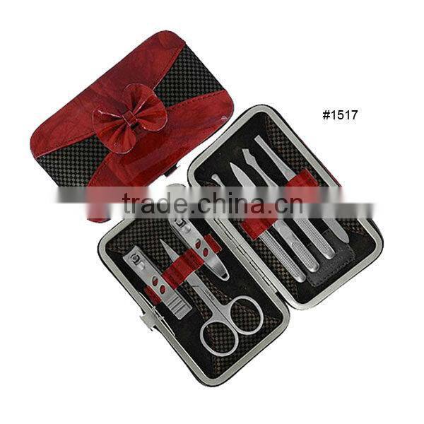 Pretty nice manicure set with bow girls manicure kit