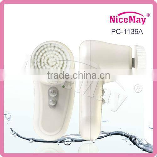 facial cleanser brush