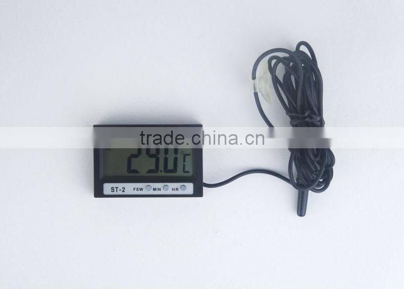 Cheap Large LED Display Digital Thermometer for Indoor & Outdoor Use