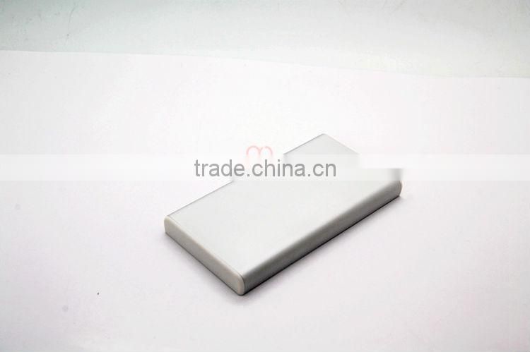 Manufactory power bank W008 aluminium alloy High quality polymer 5000mah power bank portable external battery charger for samsu