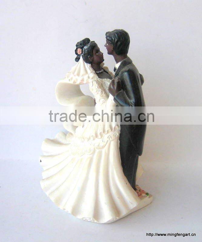 Polyresin Wedding Figurine Decoration