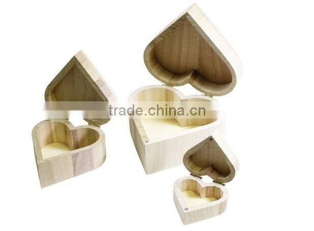 Love Heart shape weeding ring wooden packing box