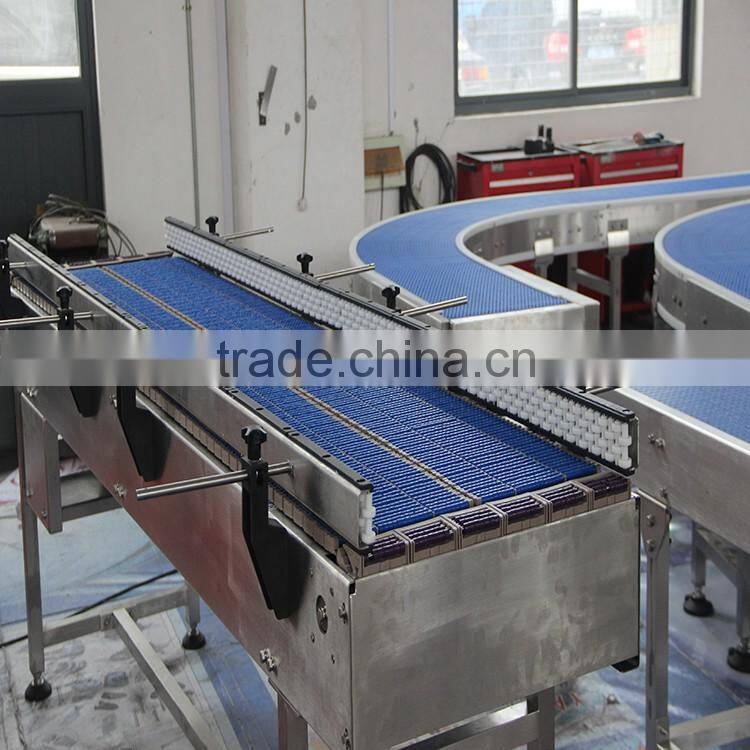 Low friction LBP table top chain conveyor