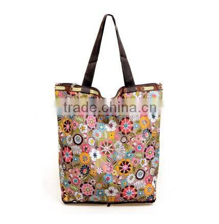 Foldable nylon shopping bag