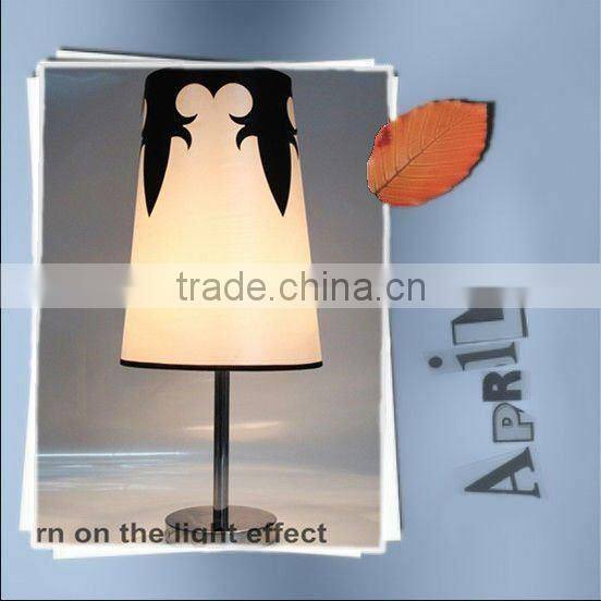 european style table lamp