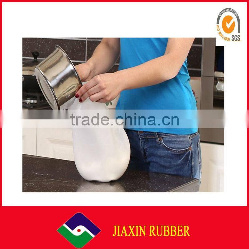 2016 wholesale Food Grade Dishwasher Safe Silicone Bag For Mixing Flour bag