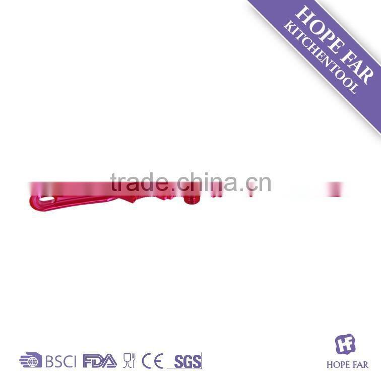 0600051 High quality blue color plastic nut cracker