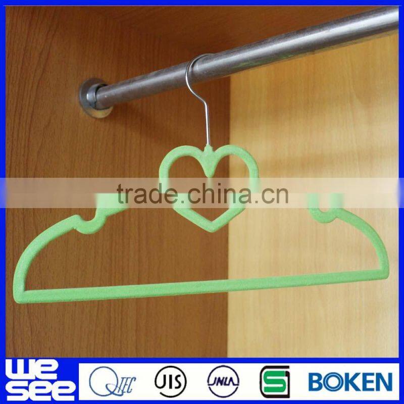 Heart type none slip thick plastic hangers