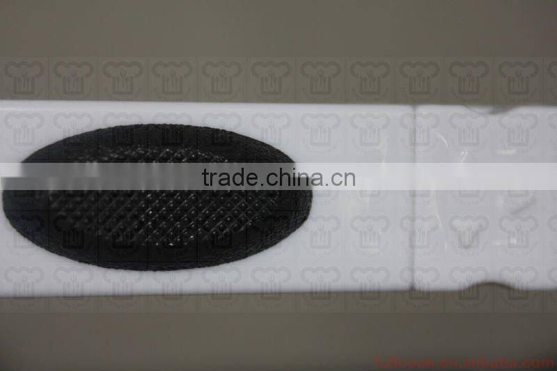 Multifuctional plastic food tong