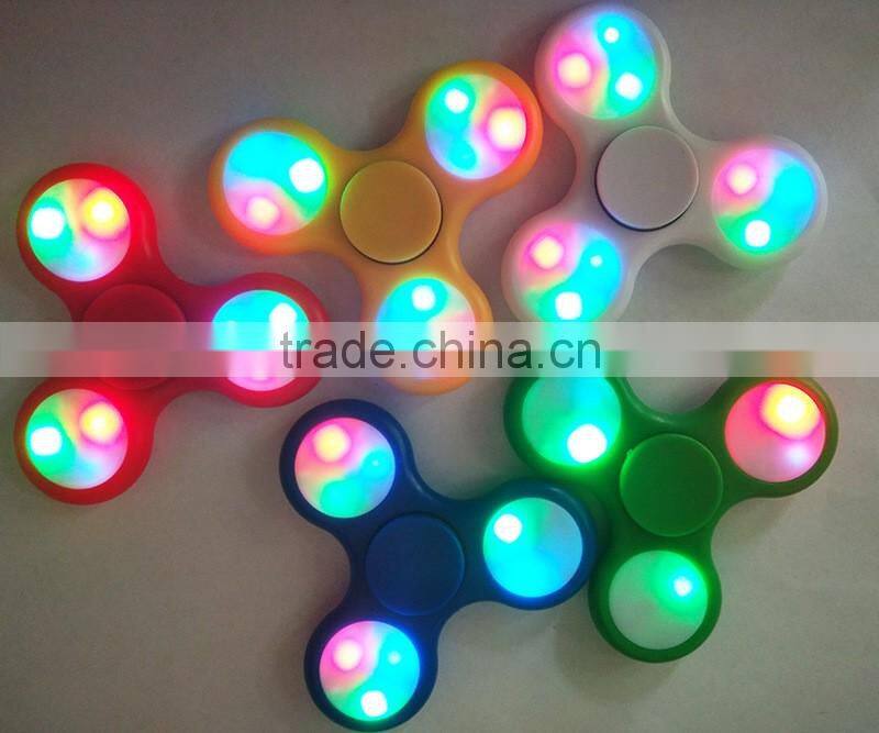 2017 popular light metal hand spinner LED fidget spinner toys