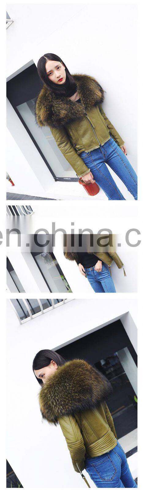 Winter Warm Fashion Real Large Raccoon Fur Collar Sheep Fur Coat / Genuine Merino Sheepskin Women's Leather Coat
