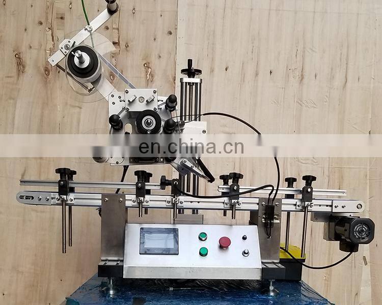 YTK-160 Automatic lighter table top surface flat square bottle labeling machine