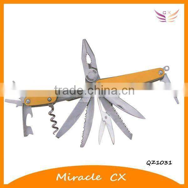 With corkscrew and scissors special reverse plier