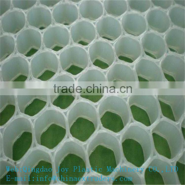 Plastic honeycomb core equipment