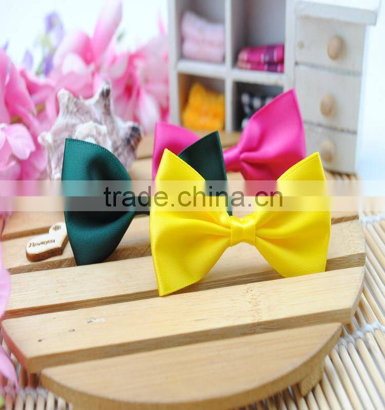 red polyester ribbon bow with loop for bottle decoration