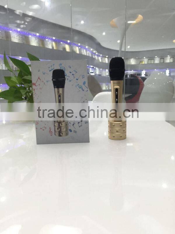 Portable wireless microphone bluetooth stereo Karaoke microphone