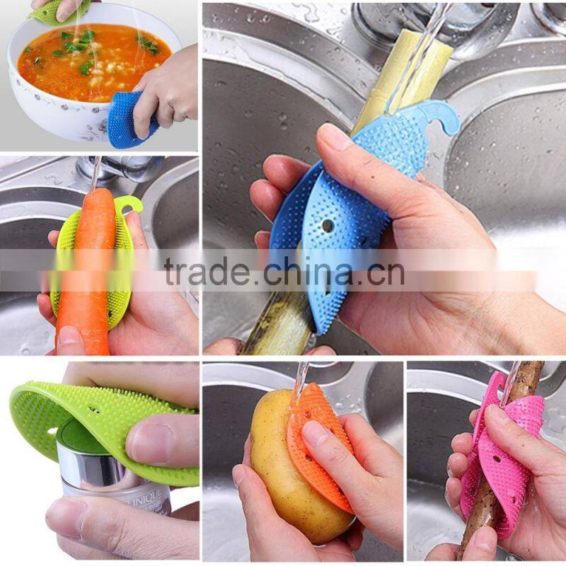 Multifunctional Silicone Kitchen Tool Fruits Vegetables Potatoes Scrubber Protect Cleaning Brush